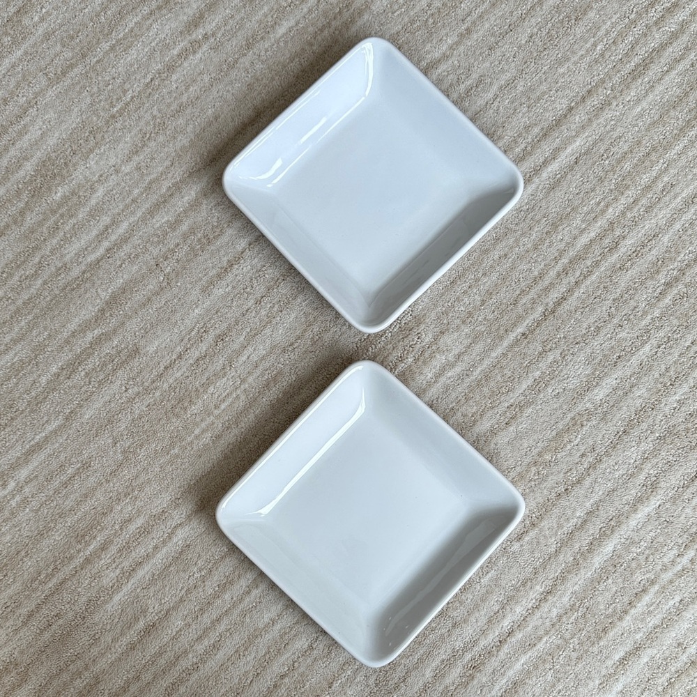 Set of 2 Pampered Chef Simple Additions Appetizer Salad Dessert Plates White 7”
